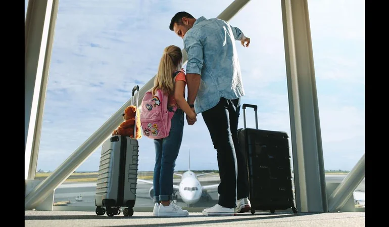 Autorización a salir del país de menores de edad