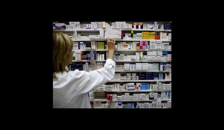Farmacias deberán mostrar información sobre precios y stock de remedios genéricos.