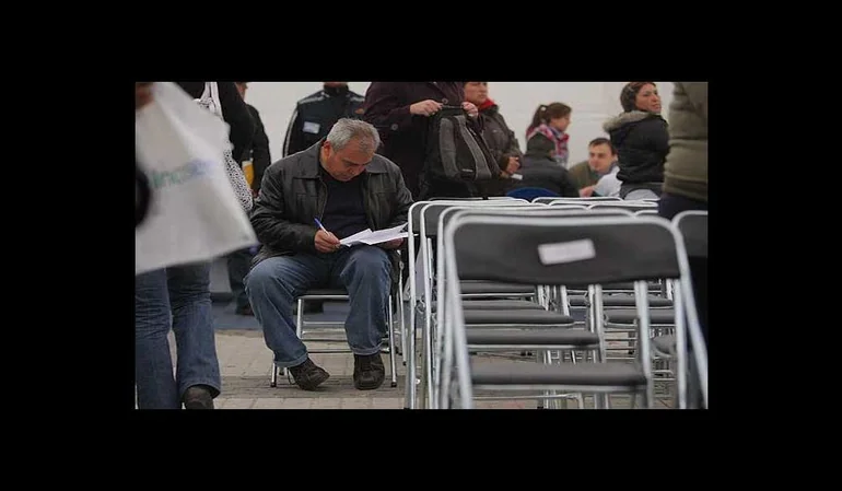 Desempleo sube al 7,1% en el trimestre mayor-julio y es el más alto desde el año 2011