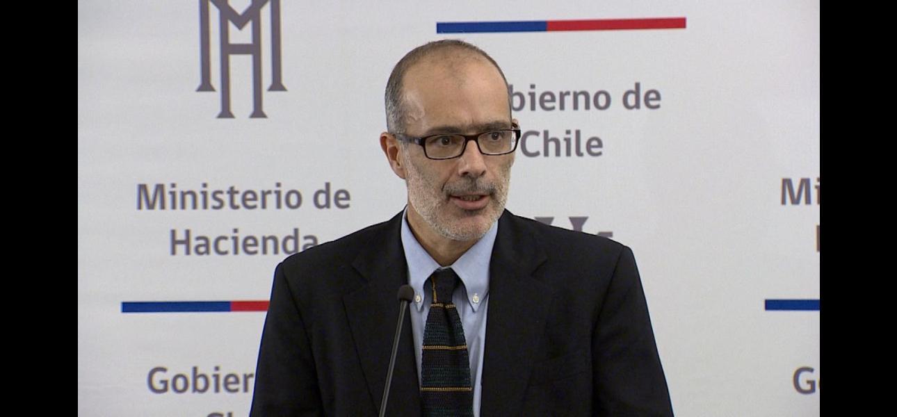 Ministro Rodrigo Valdés ingresó proyecto de ley de presupuesto 2017 al congreso.