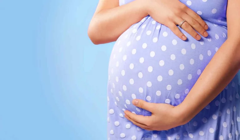 Desafuero maternal,  una solución  ante las faltas graves de una trabajadora embarazada.