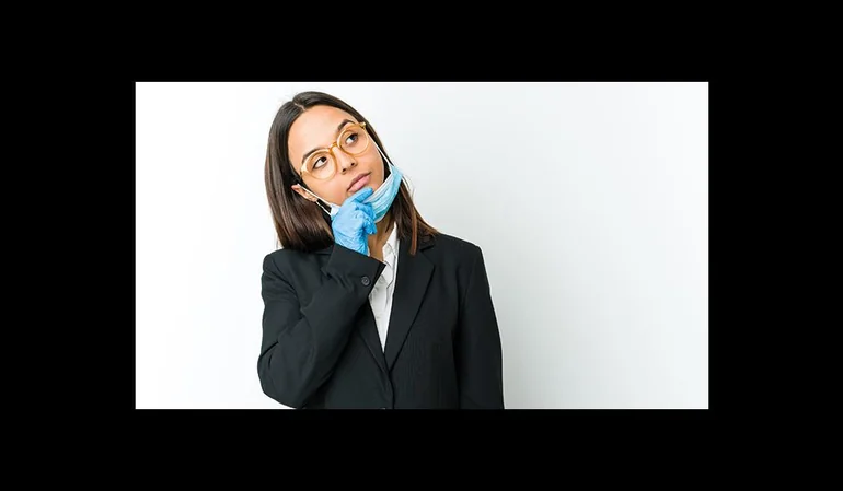 Uso de mascarilla ¿me la pueden exigir en mi trabajo?
