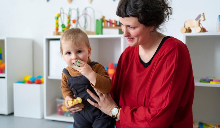 Derecho a sala cuna universal: el nuevo estándar laboral en Chile