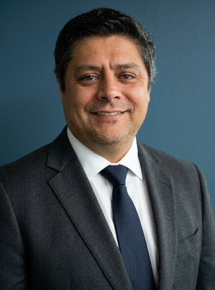 Luis Sanhueza, Encargado de Informática