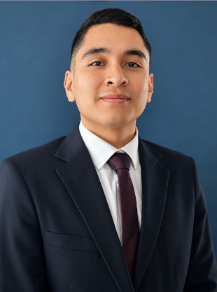 Matías Pérez, Abogado